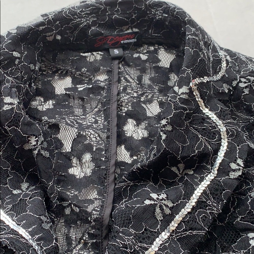 Hello - Picture 3 of 3